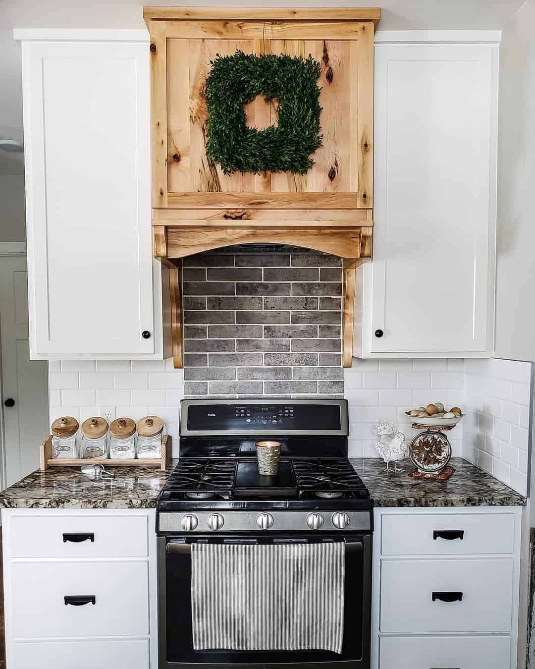 07 of  Seasonal Farmhouse Kitchen Ideas