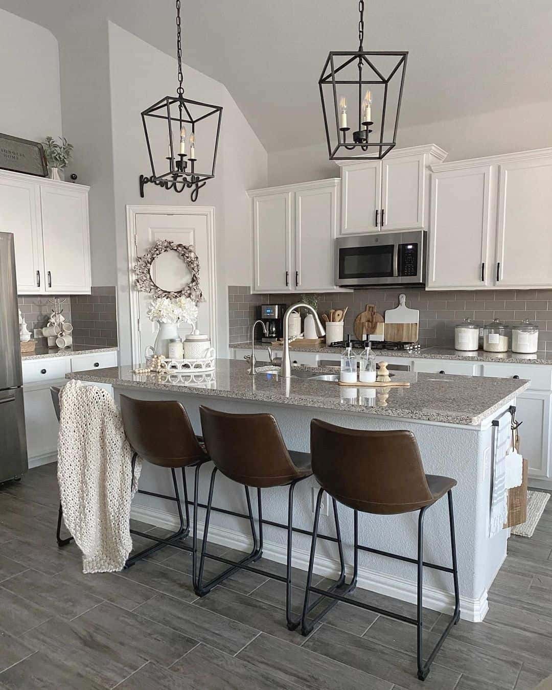 19 of  Gray and White Kitchen Ideas