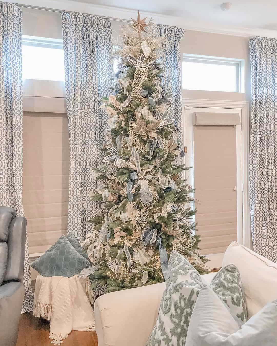 25 of  Neutral-toned Living Room With Christmas Tree