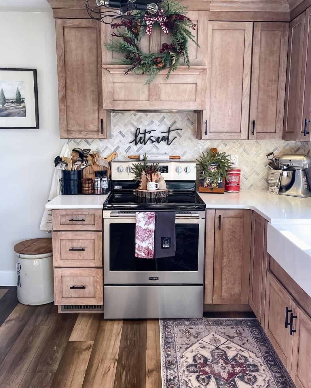 11 of  Holiday Ready Wooden Kitchen