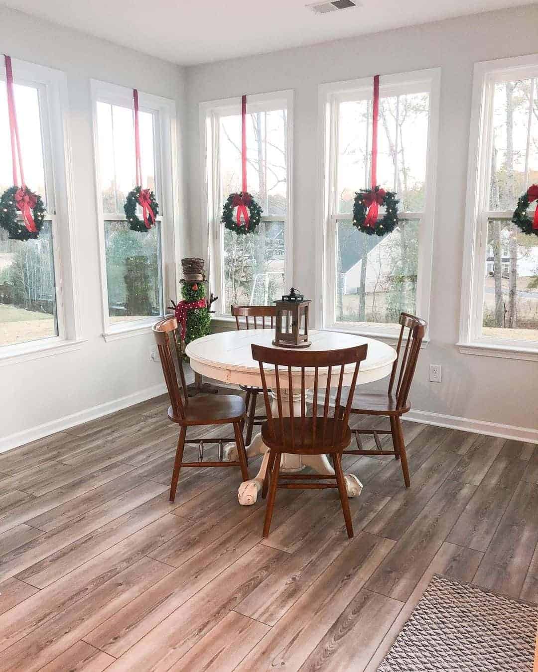 15 of  Dining Room With Christmas Wreaths on Windows