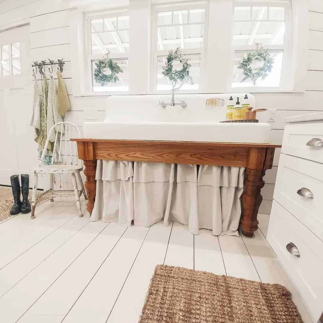 28 of  Farmhouse Kitchen Sink With Wreaths on Windows