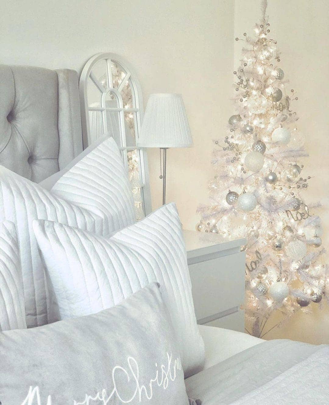 07 of  White and Gray Holiday Suite