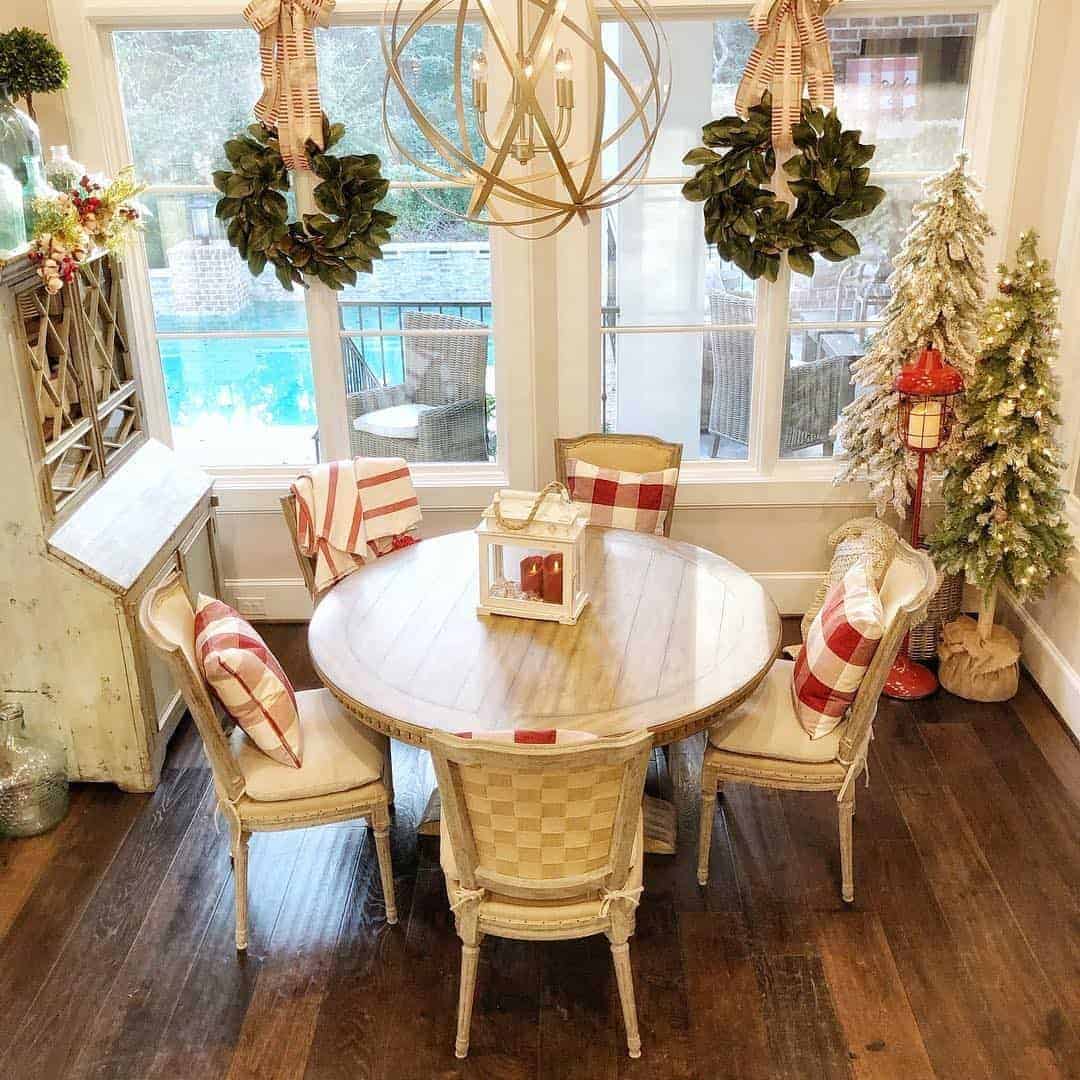 29 of  Gold and White Christmas Dining Room