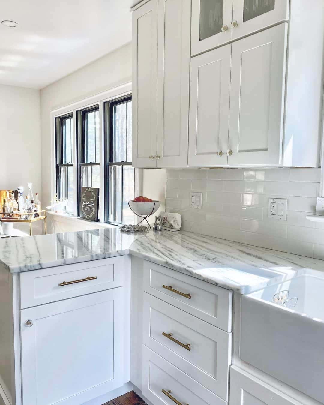 16 of  Kitchen With White Shaker Cabinets