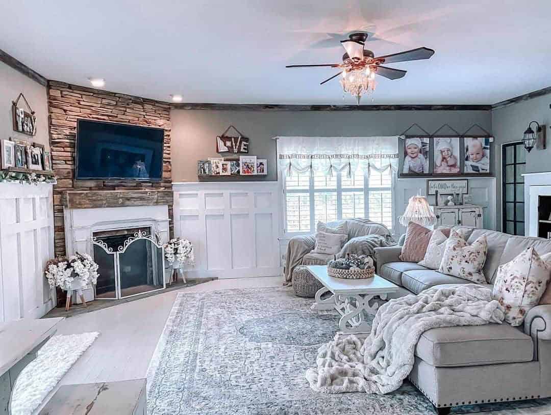 13 of  Family Room with White Board and Batten Wainscoting