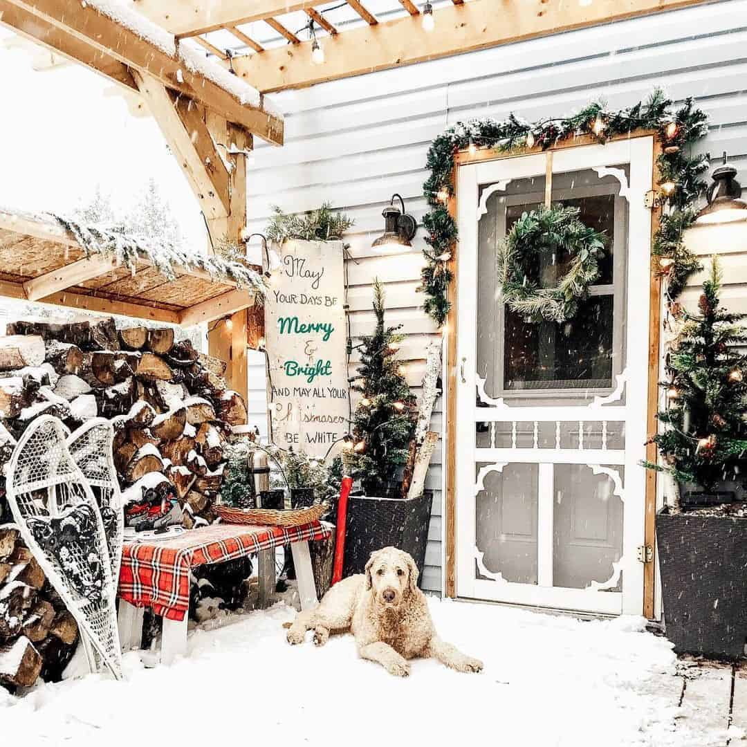 27 of  Rustic Winter Wonderland Décor