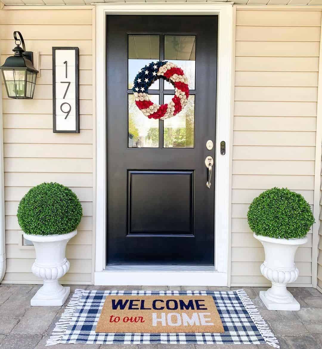 04 of  Fourth of July Wreath and Outdoor Porch Décor