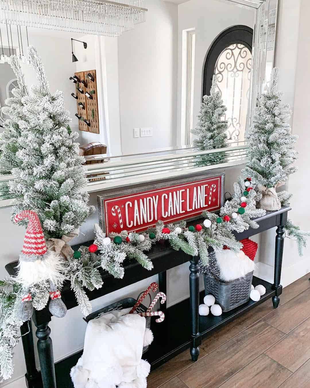 30 of  Monochromatic Entryway With Festive Christmas Décor