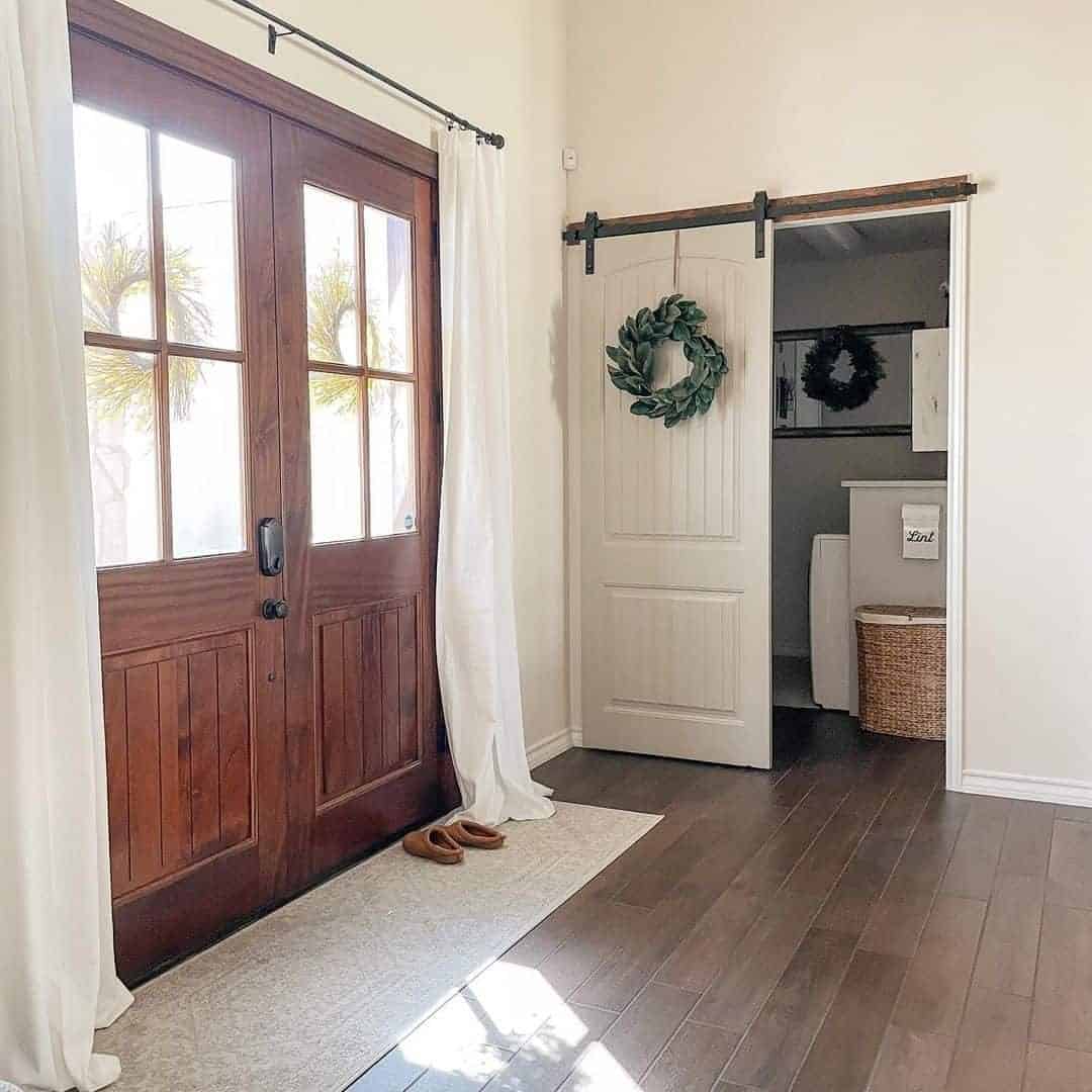 09 of  Farmhouse Simplicity Door Style